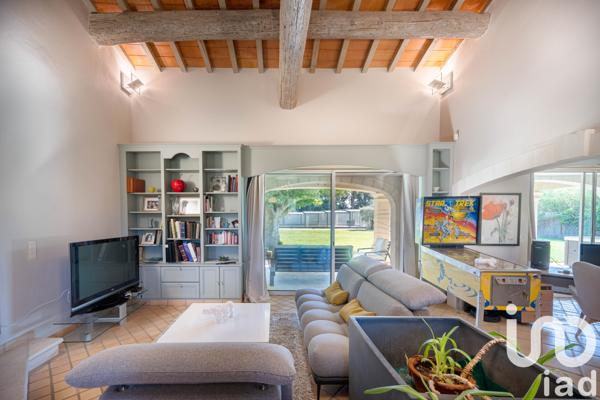 Maison à vendre 7 pièces 385,12 m² Entraigues-sur-la-Sorgue