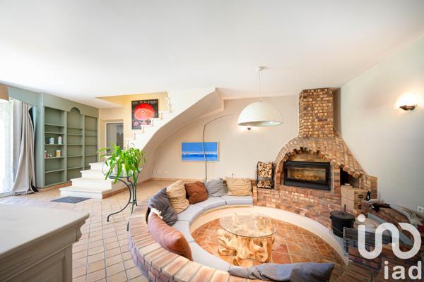 Maison à vendre 7 pièces 385,12 m² Entraigues-sur-la-Sorgue