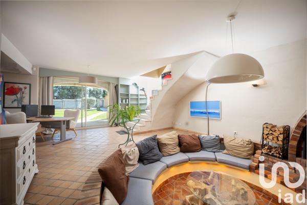 Maison à vendre 7 pièces 385,12 m² Entraigues-sur-la-Sorgue