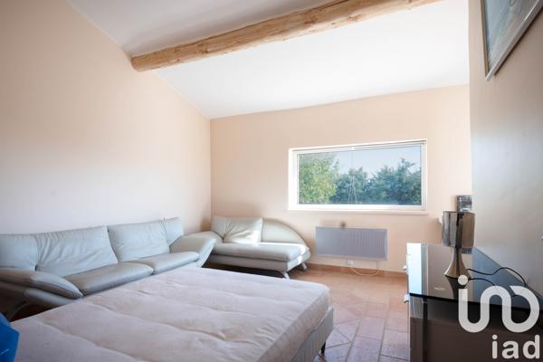 Maison à vendre 7 pièces 385,12 m² Entraigues-sur-la-Sorgue