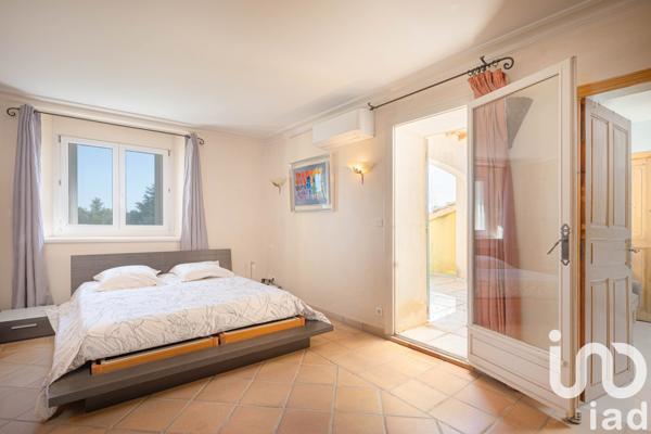 Maison à vendre 7 pièces 385,12 m² Entraigues-sur-la-Sorgue