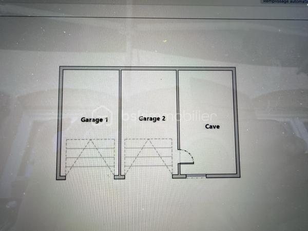 Je vous invite à venir découvrir cet appartement idéalement placé.
Dans un environnement calme , à proximité du centre ville de Boulay-Moselle (2min à pied) 
Il vous proposera:
une pièce de vie ouverte sur une cuisine aménagée,
une salle d'eau récente
deux chambres.

Pour votre confort une jolie terrasse.
On y retrouve deux grand garages , un grand espace stockage buanderie.

Quelque photos en fin d'annonce pour vous projeter dans cet appartement situé au calme.
Contacter moi directement par téléphone pour tout renseignements et demande de visite.