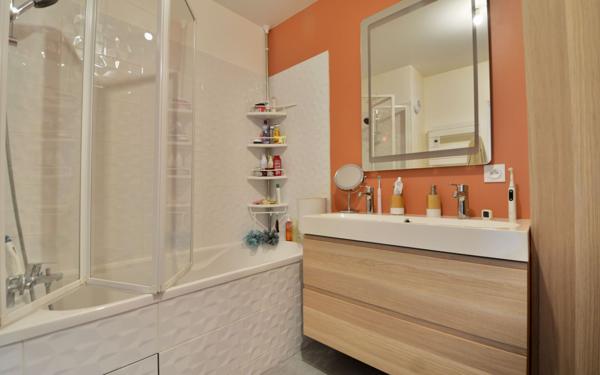 Appartement à vendre    3 pièces • 55,85 m2 Montévrain