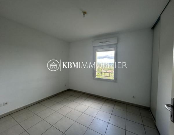 APPARTEMENT DE 91M2 - RESIDENCE AU CALME AVEC PISCINE - LA BAUME LOUBIERE