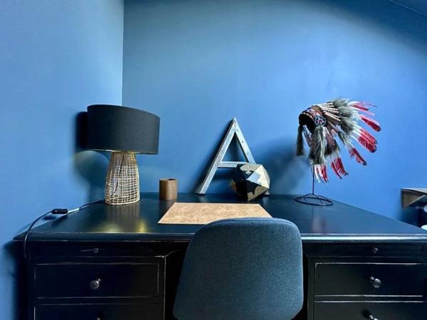 Une demeure de rêve, un village secret.