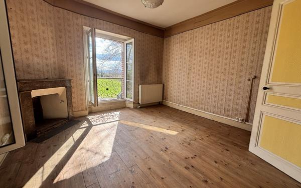 Maison à vendre    5 pièces •  Tarbes