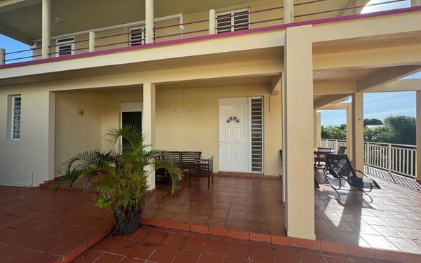 Maison à louer    5 pièces •  Fort-de-France