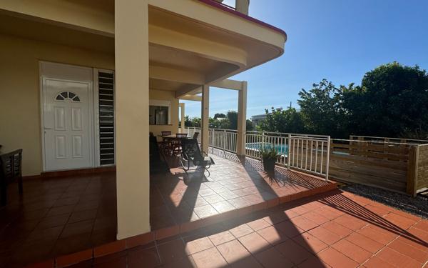 Maison à louer    5 pièces •  Fort-de-France