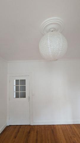 Morlais hypercentre, rue piétonne : appartement alliant charme et luminosité au 3ème étage