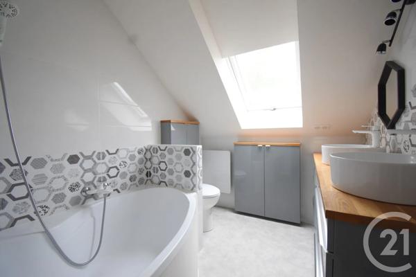 Maison à vendre  5 pièces - 118,49 m 2   ABREST  - 03