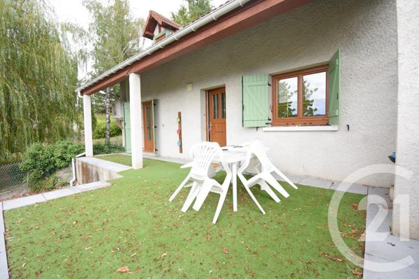 Maison à vendre  5 pièces - 118,49 m 2   ABREST  - 03