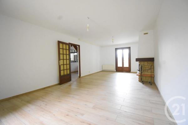 Maison à vendre  5 pièces - 118,49 m 2   ABREST  - 03