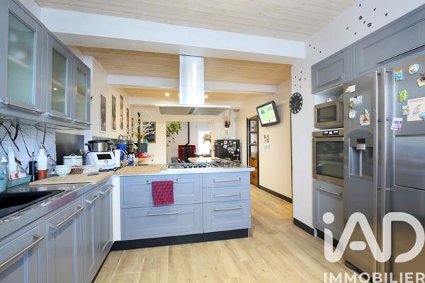 Maison à vendre 7 pièces 210 m² Saint-Jory