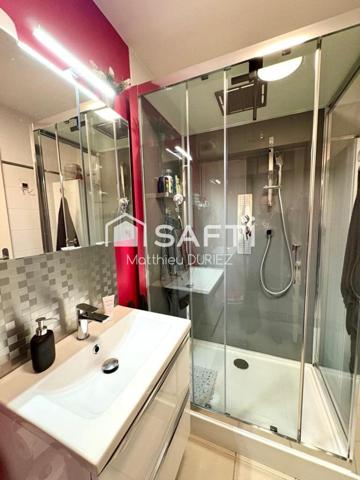 APPARTEMENT BORD DE MER 40 m GARAGE PARKING BALCON