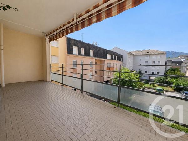 Appartement T3 à vendre  4 pièces - 82,86 m 2   AIX LES BAINS  - 73