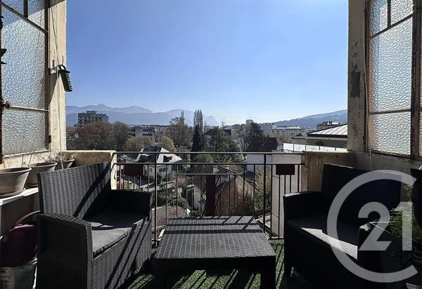 Appartement T3 à vendre  4 pièces - 82,86 m 2   AIX LES BAINS  - 73