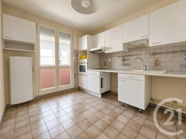 Appartement T3 à vendre  4 pièces - 82,86 m 2   AIX LES BAINS  - 73