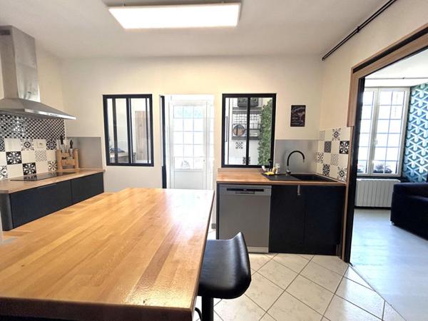 Fleuré (entre Poitiers et Civaux) - maison rénovée 2 chambres + grenier aménageable