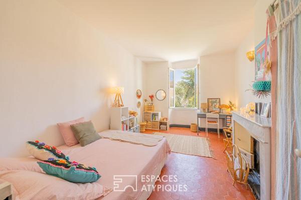 Bastide bourgeoise au charme préservé au coeur du village