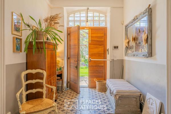 Bastide bourgeoise au charme préservé au coeur du village