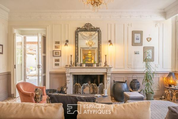 Bastide bourgeoise au charme préservé au coeur du village