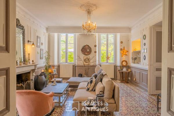 Bastide bourgeoise au charme préservé au coeur du village