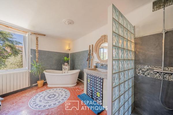 Bastide bourgeoise au charme préservé au coeur du village