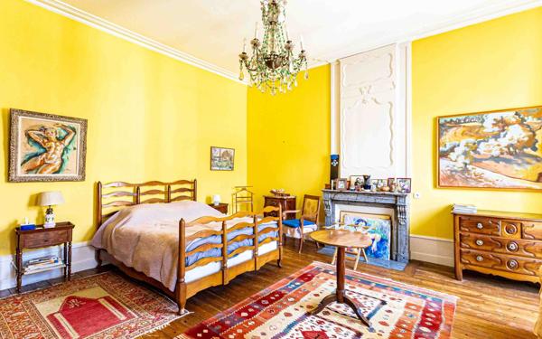 Maison à vendre    6 pièces • 430 m2 La Rochelle