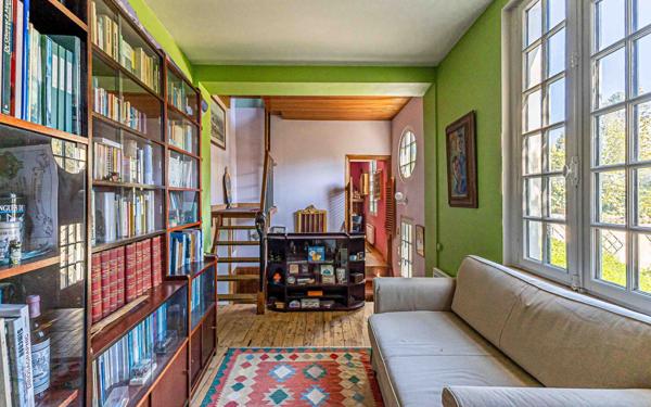 Maison à vendre    6 pièces • 430 m2 La Rochelle