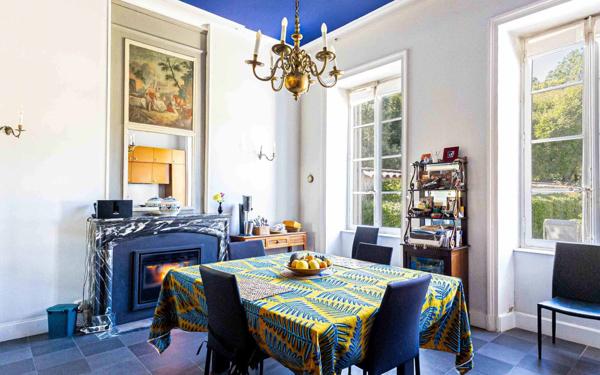 Maison à vendre    6 pièces • 430 m2 La Rochelle