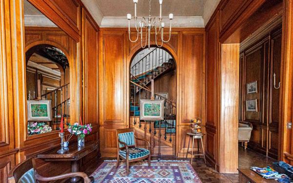 Maison à vendre    6 pièces • 430 m2 La Rochelle