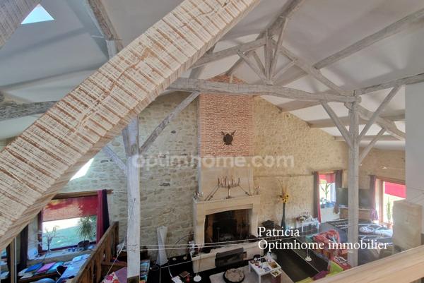 Maison haut de gamme en pierre avec son T1