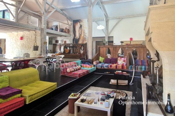 Maison haut de gamme en pierre avec son T1