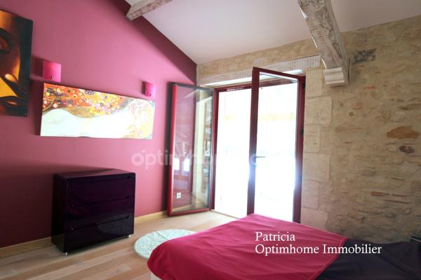 Maison haut de gamme en pierre avec son T1