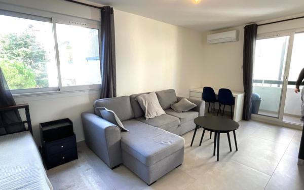 Appartement à vendre    1 pièce • 28 m2 Nice