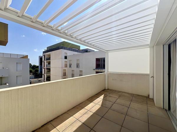 Appartement 2 chambres - Lumineux avec terrasse - Parking