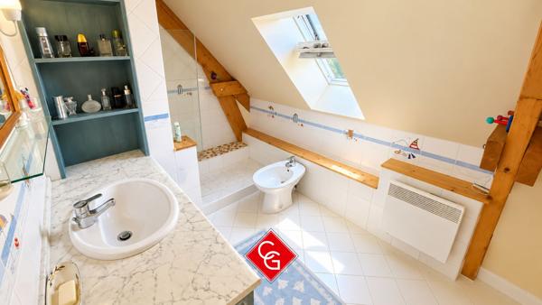 Maison entre BAYEUX et CREULLY-SUR-SELLES