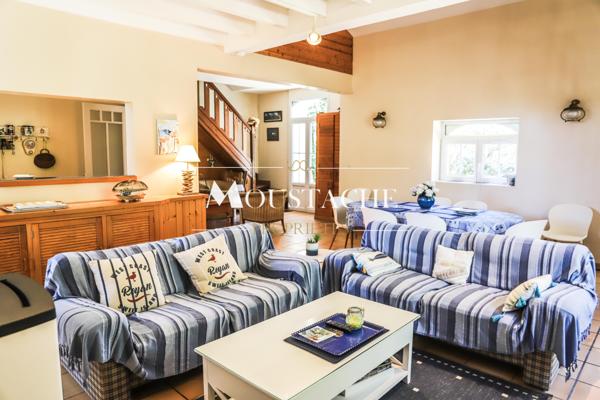 MAISON / VILLA DE CHARME - PROXIMITÉ IMMÉDIATE DE LA PLAGE-