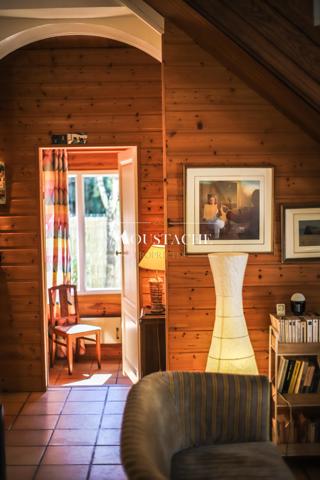 MAISON / VILLA DE CHARME - PROXIMITÉ IMMÉDIATE DE LA PLAGE-