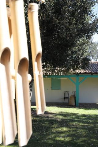 MAISON / VILLA DE CHARME - PROXIMITÉ IMMÉDIATE DE LA PLAGE-