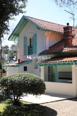 MAISON / VILLA DE CHARME - PROXIMITÉ IMMÉDIATE DE LA PLAGE-