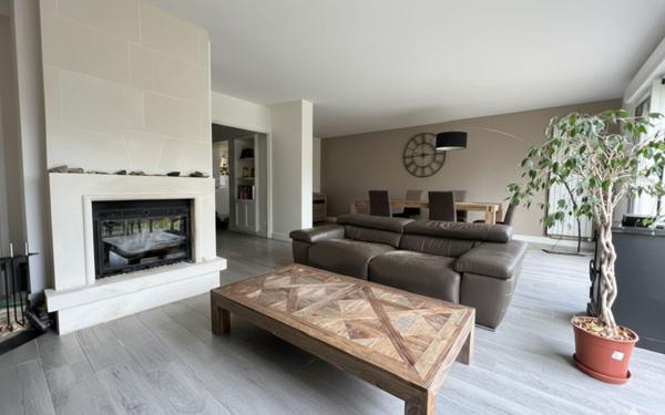 Maison à vendre    4 pièces • 129,08 m2 Le Port-Marly