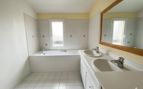 Maison à vendre    4 pièces • 129,08 m2 Le Port-Marly