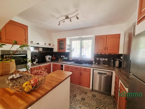 Exclusivité Draguignan villa récente F4 plain-pied de 100m en trés bon état garage terrasse 515m terrain 39900 Draguignan (83300)