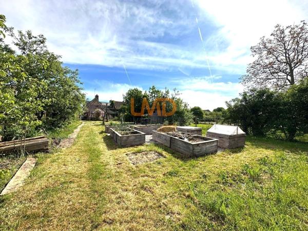 Maison de bourg- T5- jardin clos - sans travaux - Mondoubleau