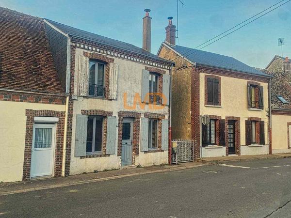 Maison de bourg- T5- jardin clos - sans travaux - Mondoubleau