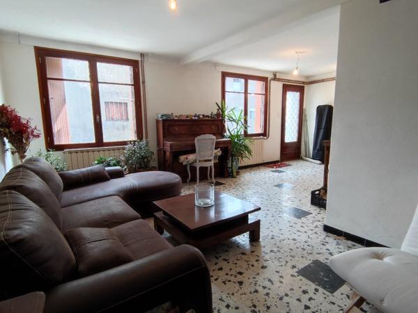 Maison 7 pièces avec grange et terrain de 3800m² Villeneuve d olmes