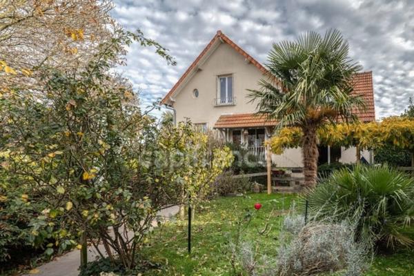 Maison à vendre 6 pièces LES CLAYES SOUS BOIS (78)