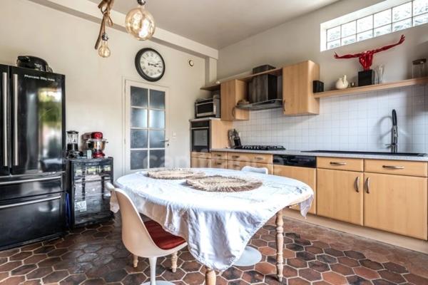 Maison à vendre 6 pièces LES CLAYES SOUS BOIS (78)