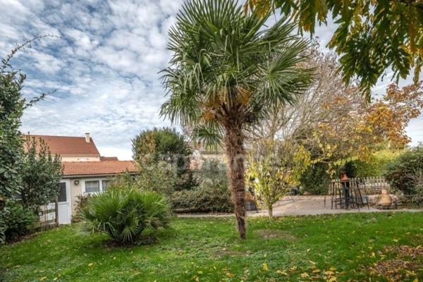 Maison à vendre 6 pièces LES CLAYES SOUS BOIS (78)